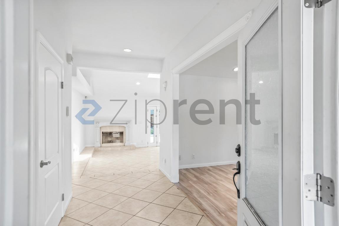 Building Photo - 1400 Arkell Rd