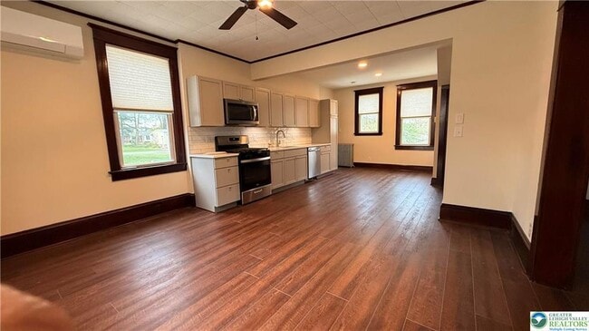 Building Photo - 3241 Freemansburg Ave