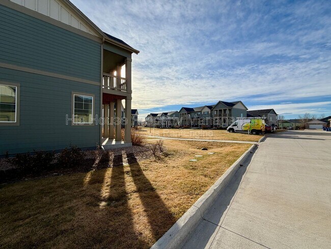 Building Photo - 2640 Brookstone Dr