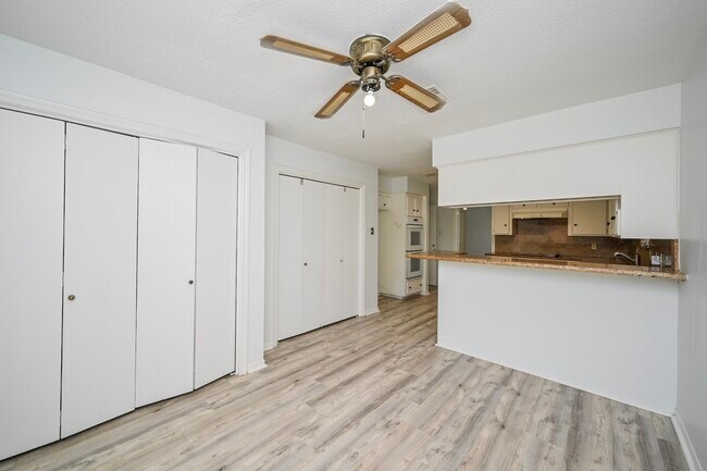 Building Photo - 7735 Quail Meadow Dr