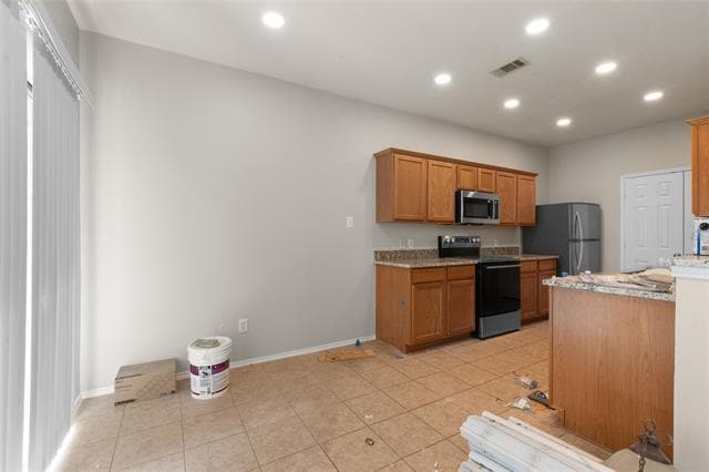 Building Photo - 494 Forest Ln