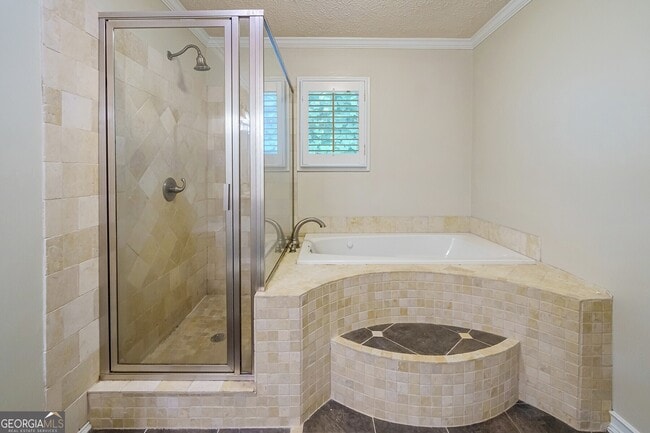 Building Photo - 4010 Roswell Rd NE