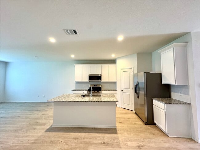 Building Photo - 1606 Cedar Pointe Ct