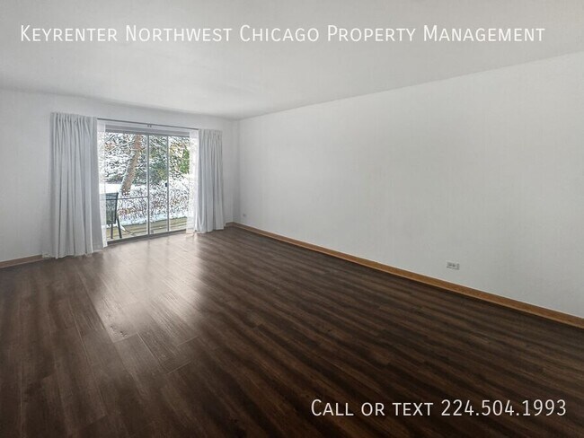 Building Photo - 3000 Bayside Dr