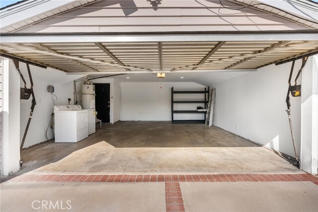 Building Photo - 12823 Delano St
