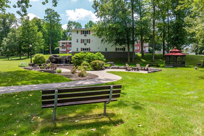Building Photo - Longbranch Park Apartments