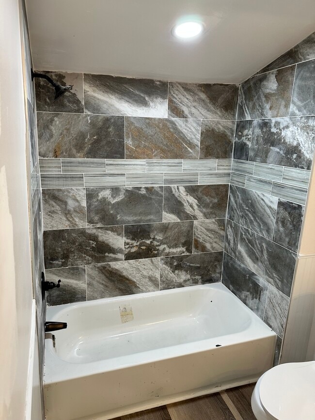 Building Photo - 1242 26th St