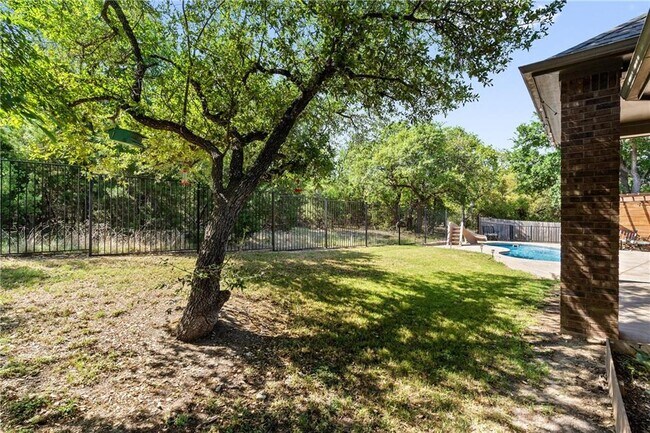 Building Photo - 4304 Valley Oaks Dr