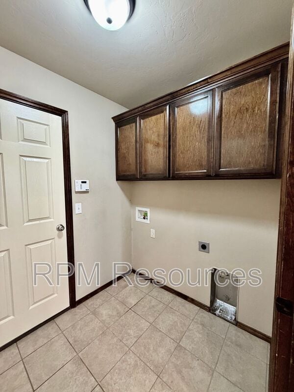 Building Photo - 5601 Sanderling Rd