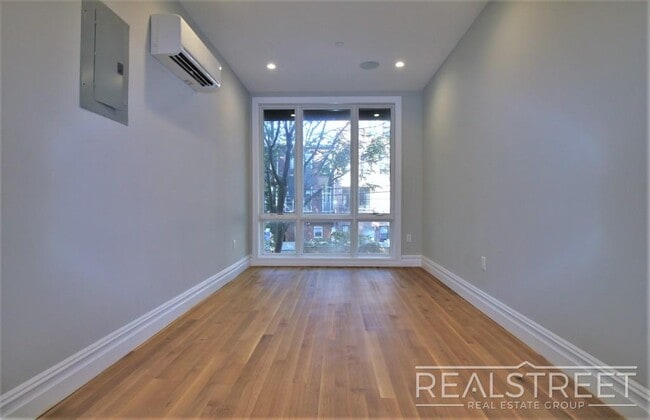 Building Photo - Stunning New 2 Bed 2 Bath in Bed Stuy Cond...