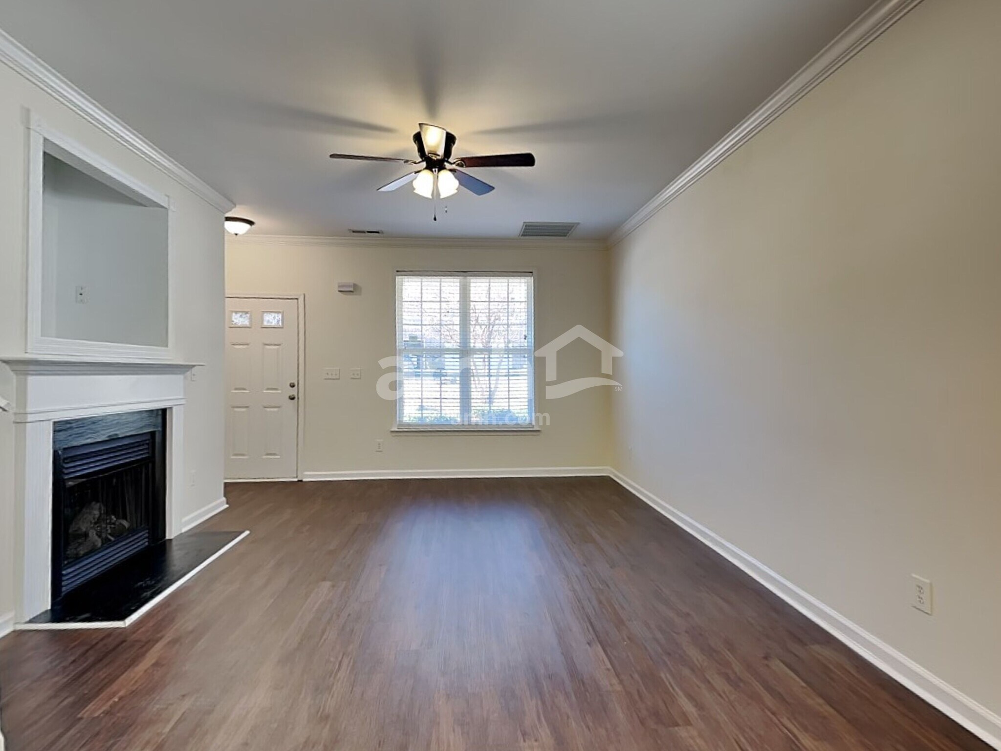 Building Photo - 641 Woodson Dr