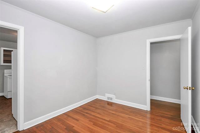 Building Photo - 1412 Pecan Ave