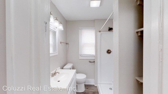Building Photo - 4 br, 2 bath House - 1116 Locust St