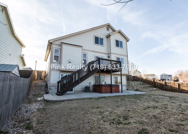 Building Photo - 985 Ridgebury Pl