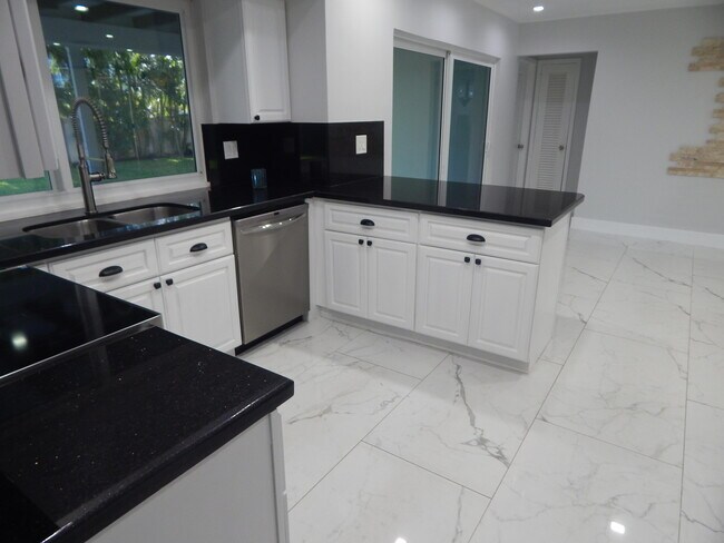 Building Photo - 8301 Wilton Dr