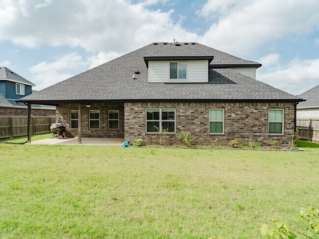 Building Photo - 1421 Blue Moon Rd