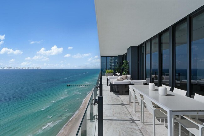 Building Photo - 17141 Collins Ave