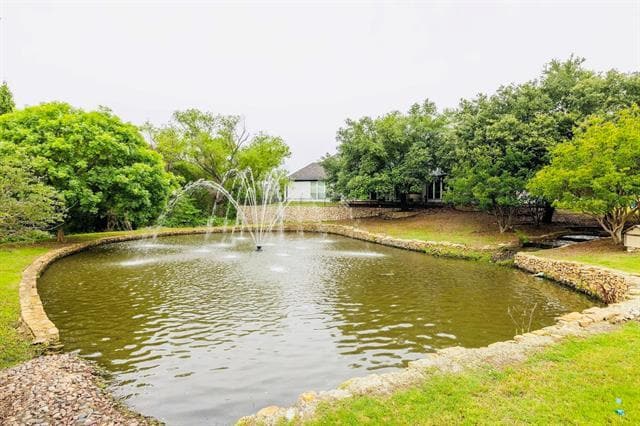 Building Photo - 422 Mustang Dr