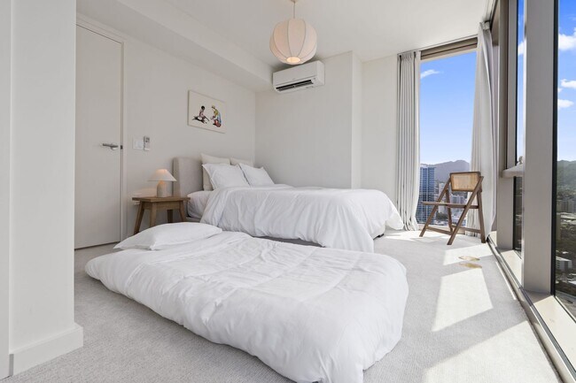 Building Photo - SKY ALA MOANA 3709 - 2 Bedroom & 2 Bathroom