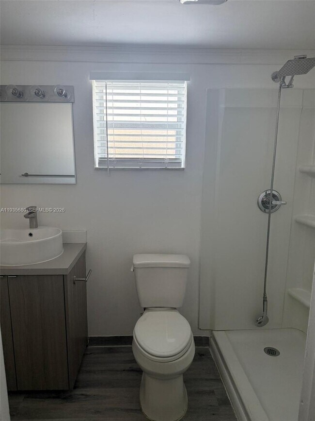 Building Photo - 6070 W 18th Ave