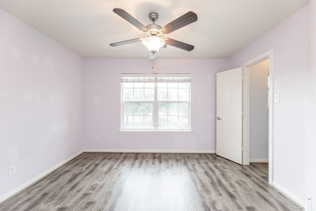 Building Photo - 24662 Folkstone Cir