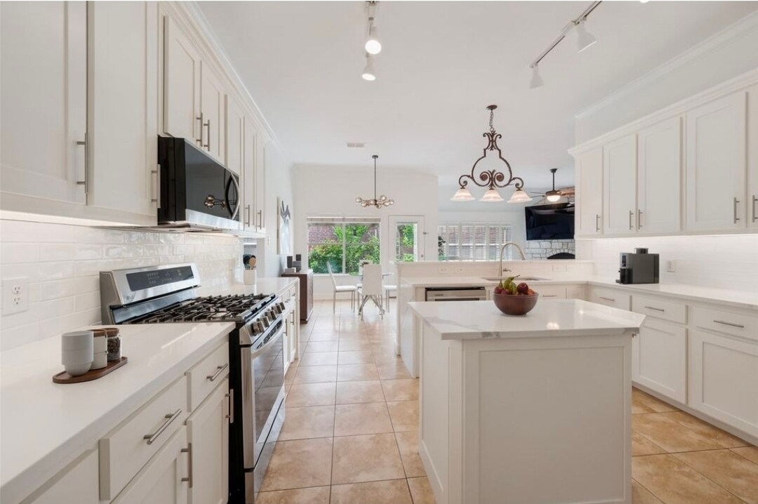 Building Photo - 7428 Boulder Creek Dr