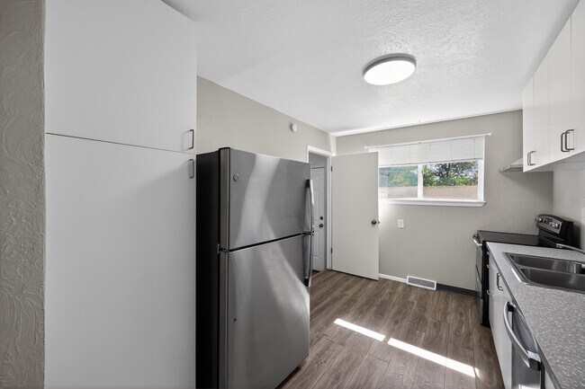 Building Photo - 26 Newland Ct