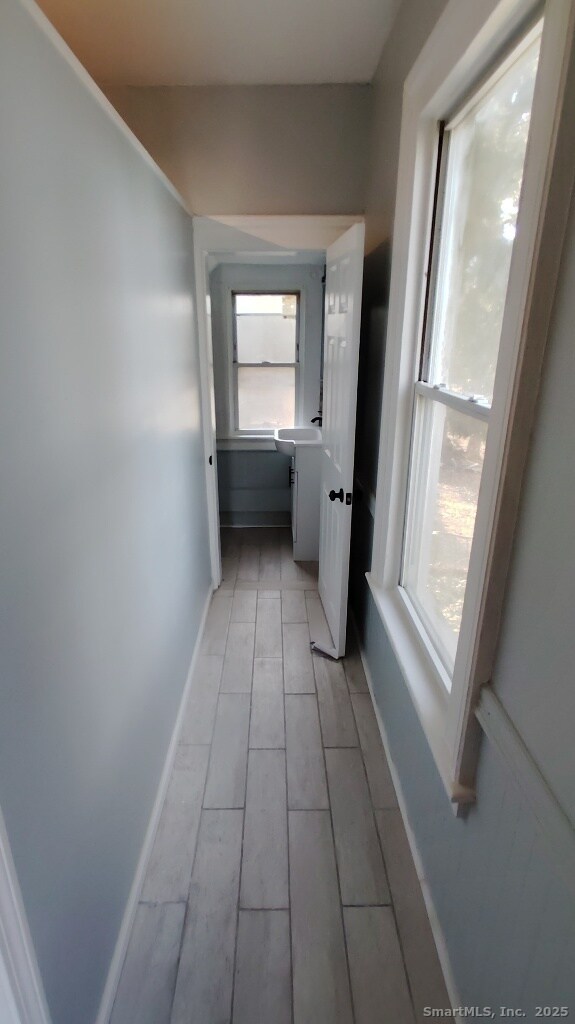 Building Photo - 112 Hobart St