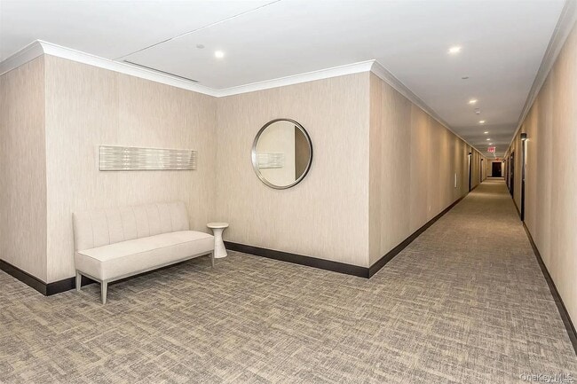 Building Photo - 100 Garvies Point Rd