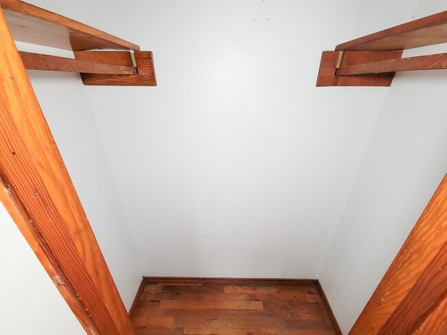 Building Photo - 409 N Parrish St