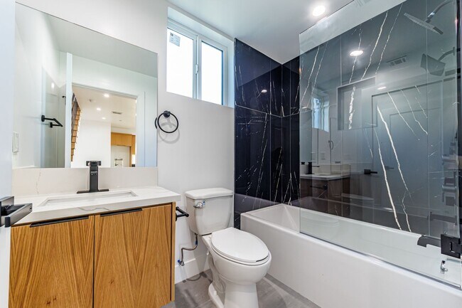 Building Photo - 1658 S. Hayworth Ave