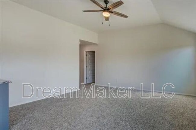Building Photo - 2405 28th Ter