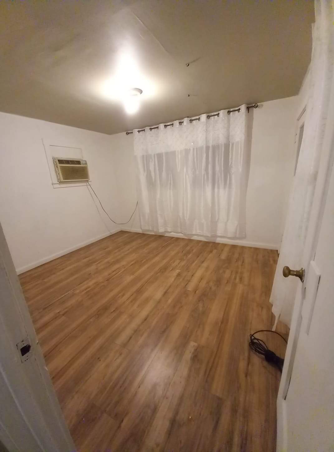FRONT ROOM - 409 Belmont Ave