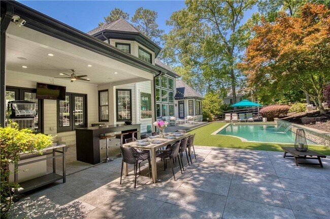 Building Photo - 265 Oakhurst Leaf Dr