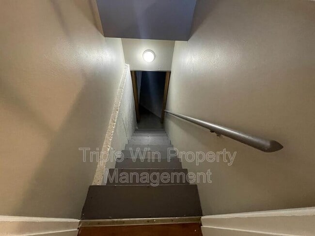 Building Photo - 10203 Trio Ln