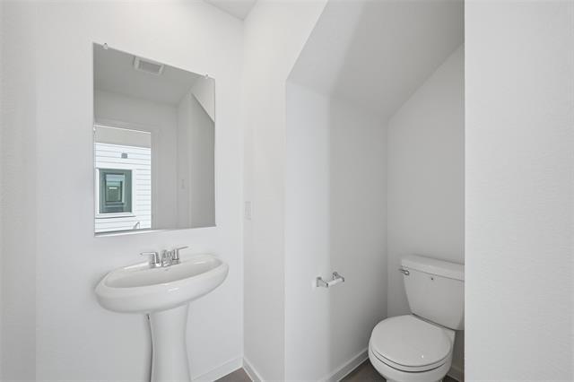 Building Photo - 719 Wagtail Dr