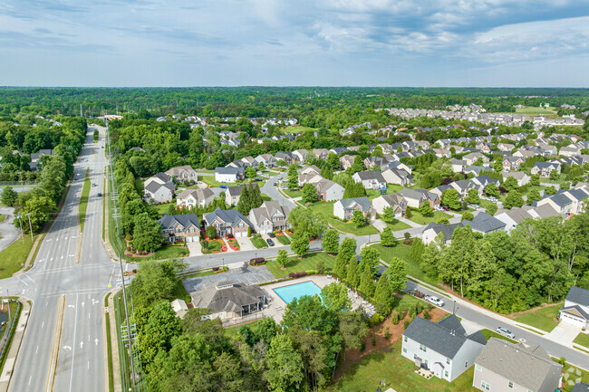 Aerial Photo - Walnut Creek Townhomes