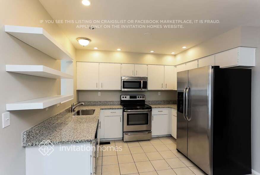 Building Photo - 16531 E Princeton Pl
