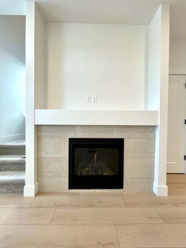 Building Photo - 3070 NE Terreo Pl
