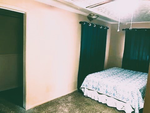 Building Photo - 230 Roosevelt St