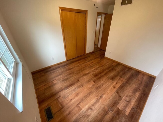 Building Photo - Beautiful open-concept ranch