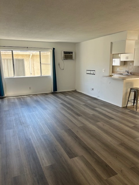 Building Photo - 7553 Norton Ave