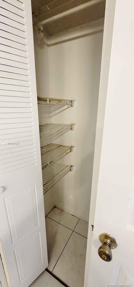 Building Photo - 6991 NW 20th Ct