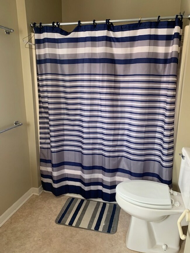 Building Photo - Sarah's Run Apartments