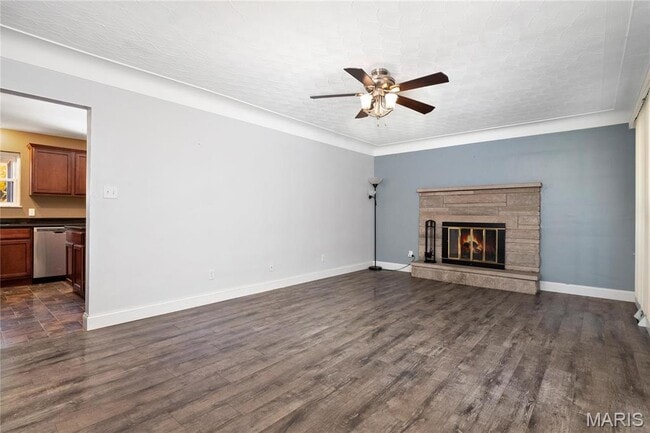 Building Photo - 126 Hampton Dr