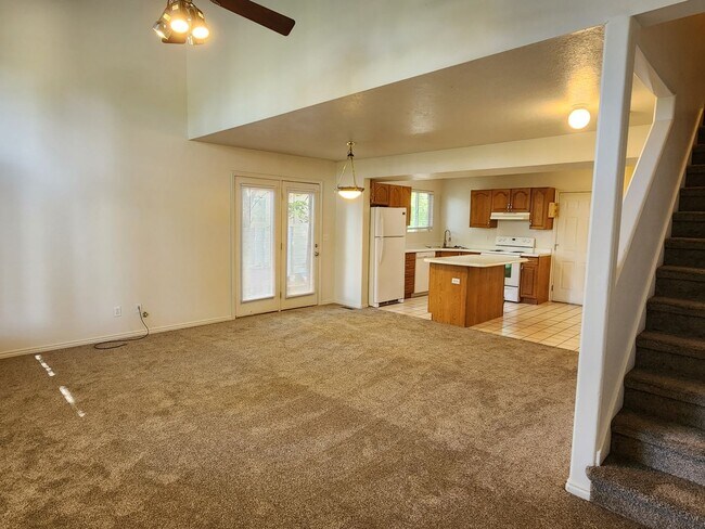 Building Photo - 129 W 100 N