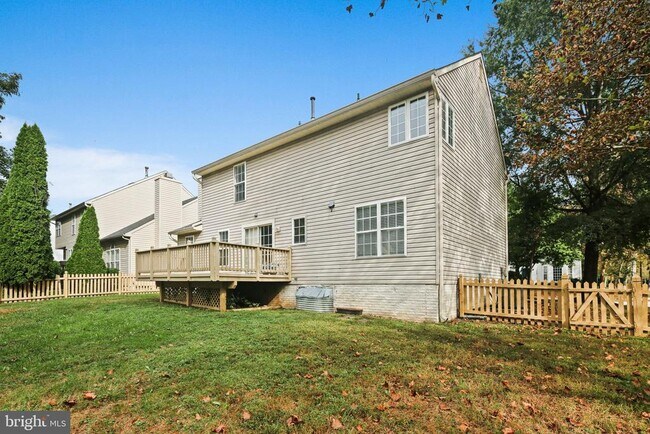Building Photo - 8024 Big Pool Rd