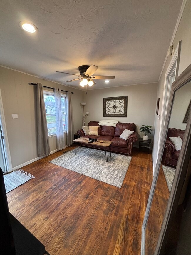 Building Photo - 43 Burdette Addition Rd