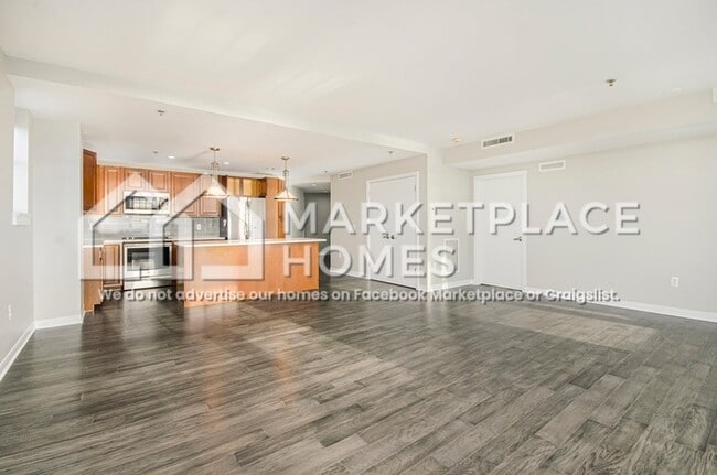 Building Photo - 525 W Lafayette Blvd