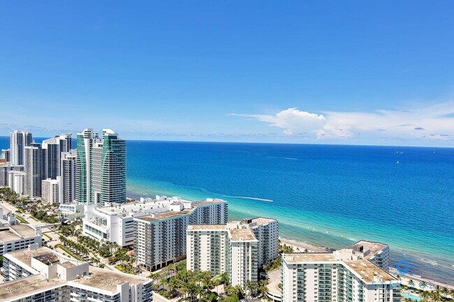 Building Photo - 4010 S Ocean Dr